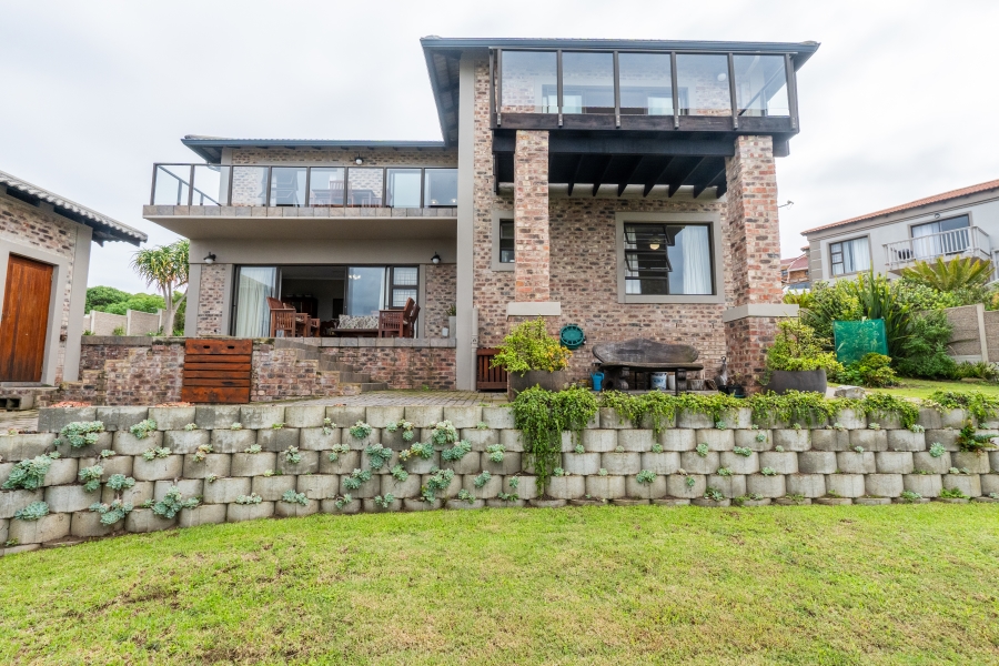 4 Bedroom Property for Sale in Reebok Western Cape